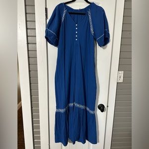 Old Navy L embroidered summer maxi dress. Embroidery& button details in photos.